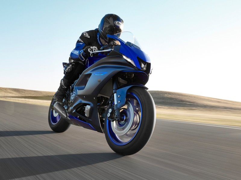 Yamaha YZF-R7 thumbnail 2